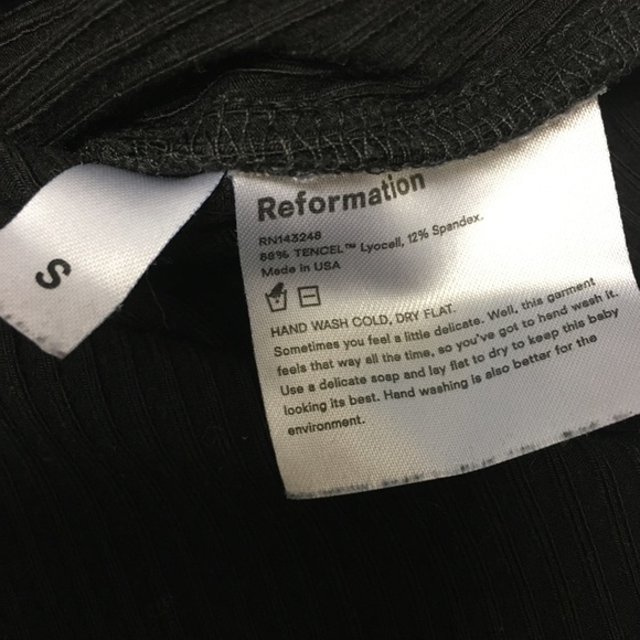 Reformation Becky Ribbed Plunge V Neck Bodysuit - Picture 7 of 11